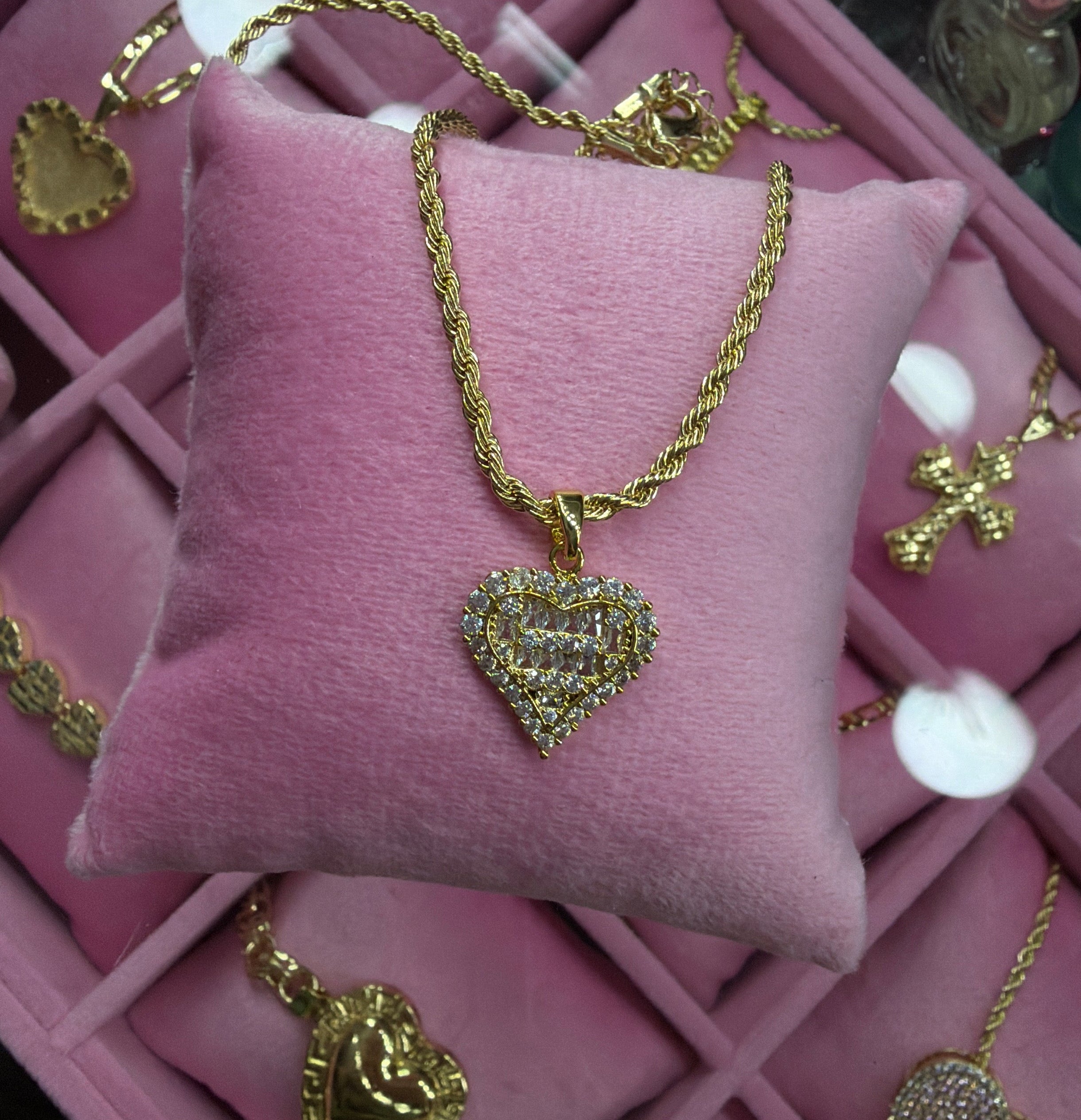 $POILED ROTTEN NECKLACE