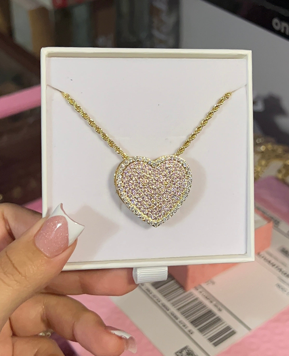 ICED PINK HRT NECKLACE LARGE
